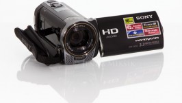 Zadání úkolu: Produktová fotografie. Kamera.