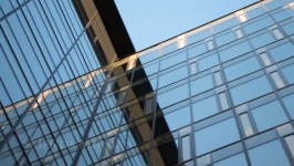 Zadání úkolu: Odrazy v architektuře.
